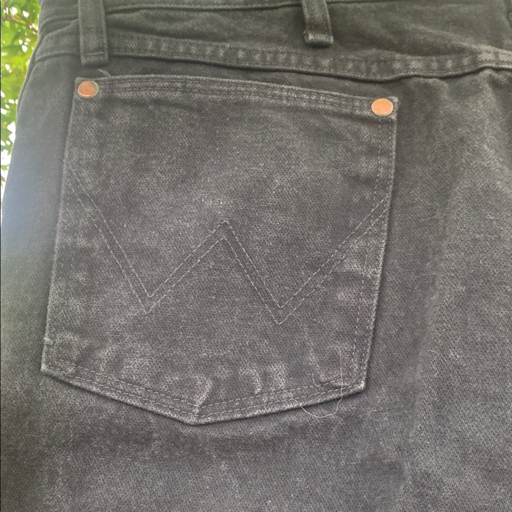 Men's Black Straight-Leg Wrangler Jeans - Picture 7 of 7
